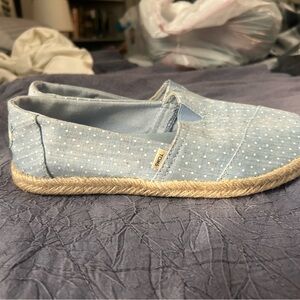 Tom’s Sandals Women’s Size 8